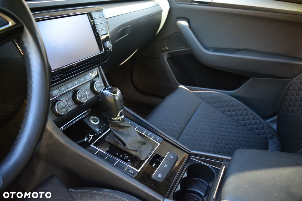 Skoda Superb 2.0 TDI Style - 11