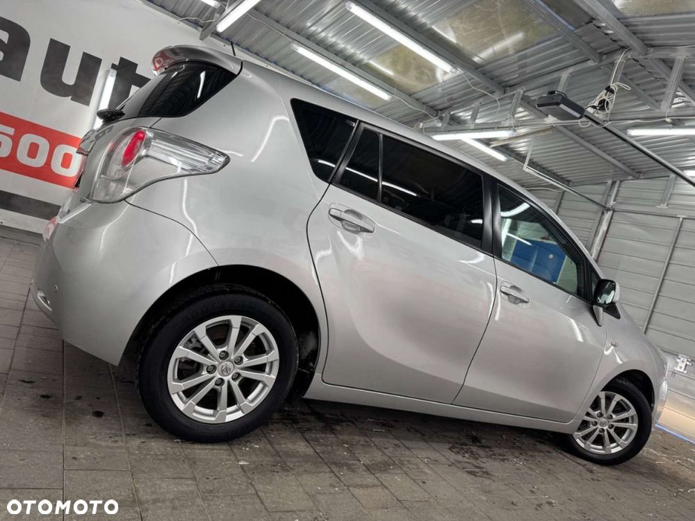 Toyota Verso - 15