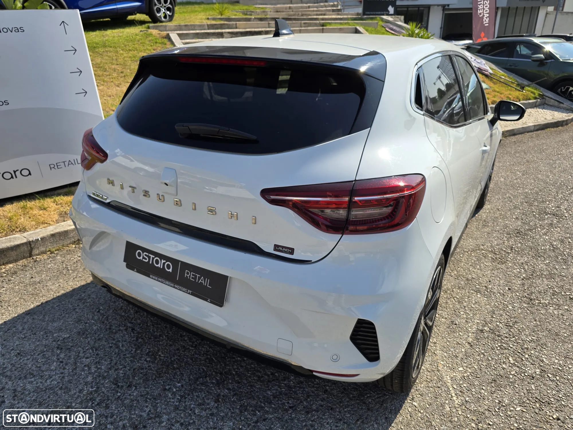 Mitsubishi Colt 1.0 MPI-T Launch Edition - 12