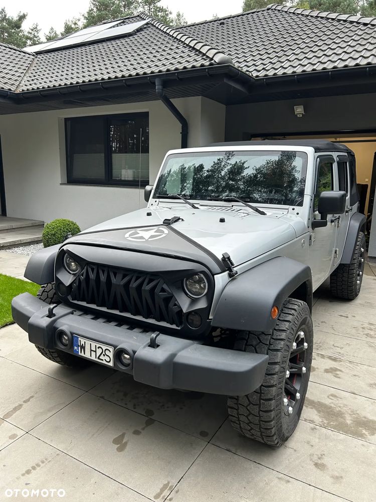 Jeep Wrangler Unlimited 3.8 Automatik Sahara - 13