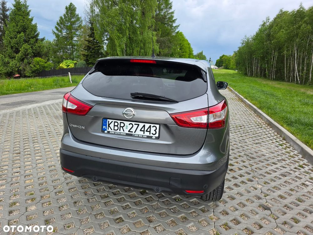 Nissan Qashqai 1.2 DIG-T N-Vision - 6