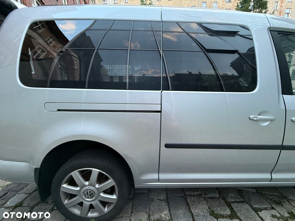 Volkswagen Caddy Maxi Comfortline 4Motion DSG - 24