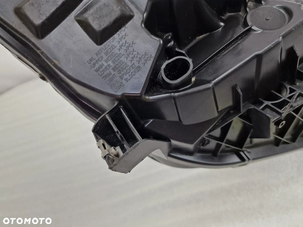 TESLA 3 17- LEWA LAMPA PRZEDNIA PRZÓD FULL LED , NR 1077375-50-B , NR AUKCJI LA691 - 11