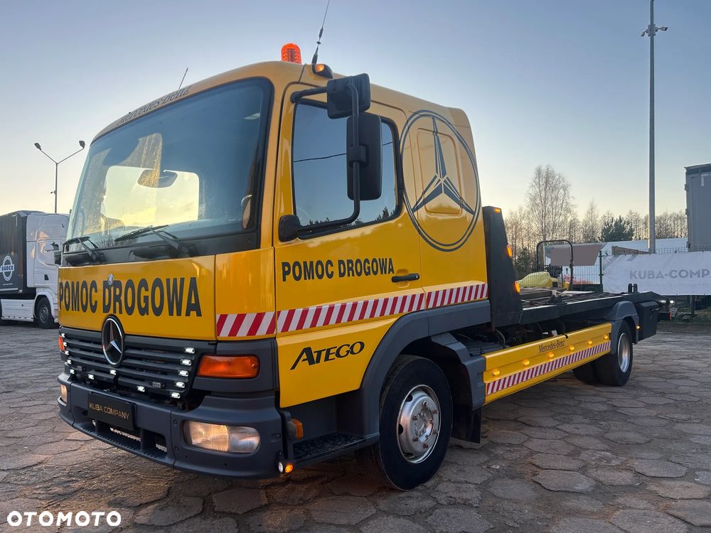 Mercedes-Benz ATEGO 815 LAWETA NA 2 AUTA / WCIĄGARKA Z PILOTEM / POMOC DROGOWA Z NAJAZDAMI / BARDZO ŁADNY STAN / OŚWIETLENIE OSTRZEGAWCZE / KABINA SYPIALNA !! - 1