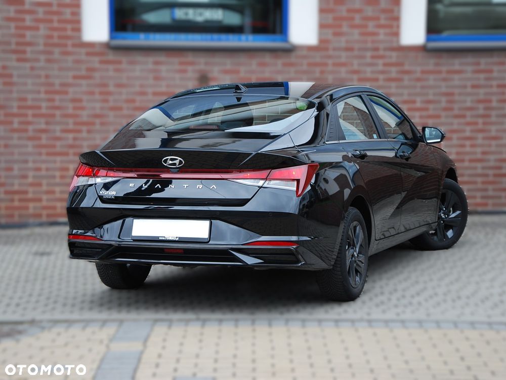 Hyundai Elantra 1.6 Smart CVT - 4