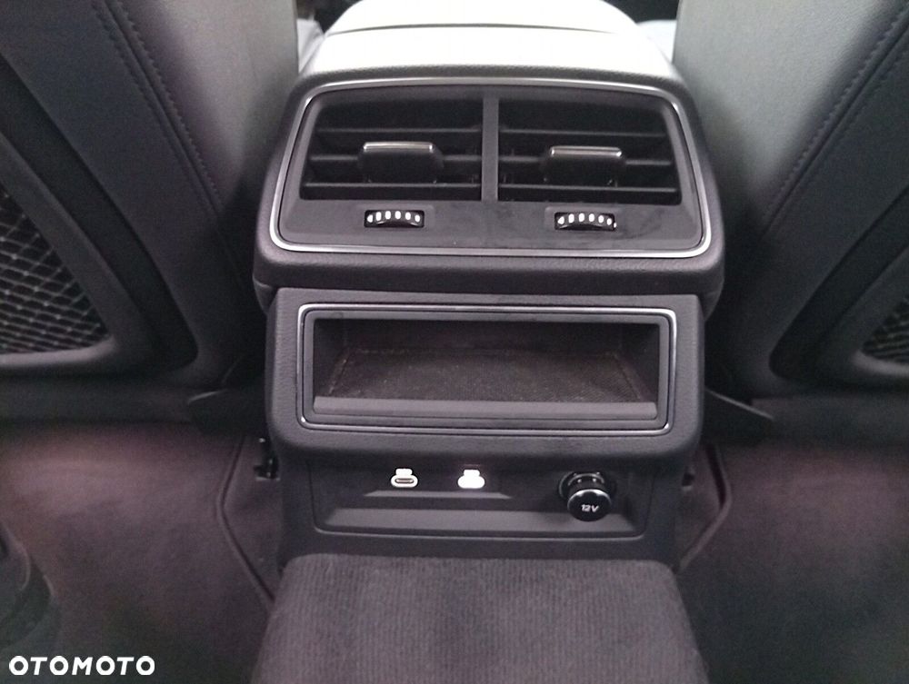 Audi A6 Allroad - 13