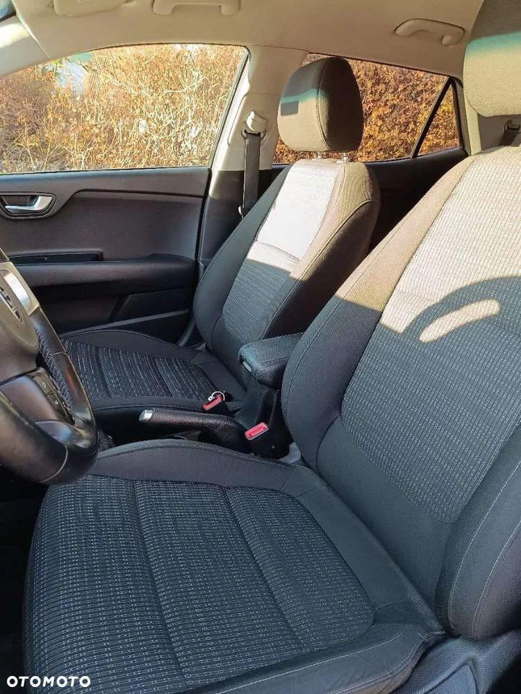 Kia Stonic 1.2 Edition 7 - 8
