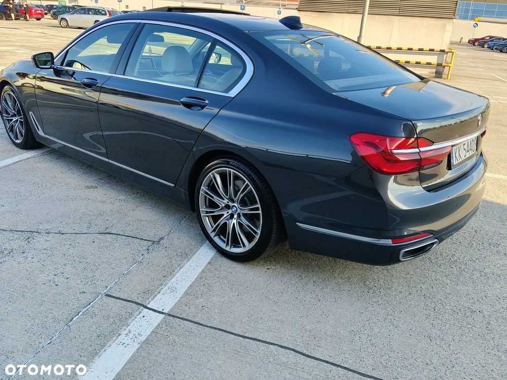 BMW Seria 7 740Li - 3