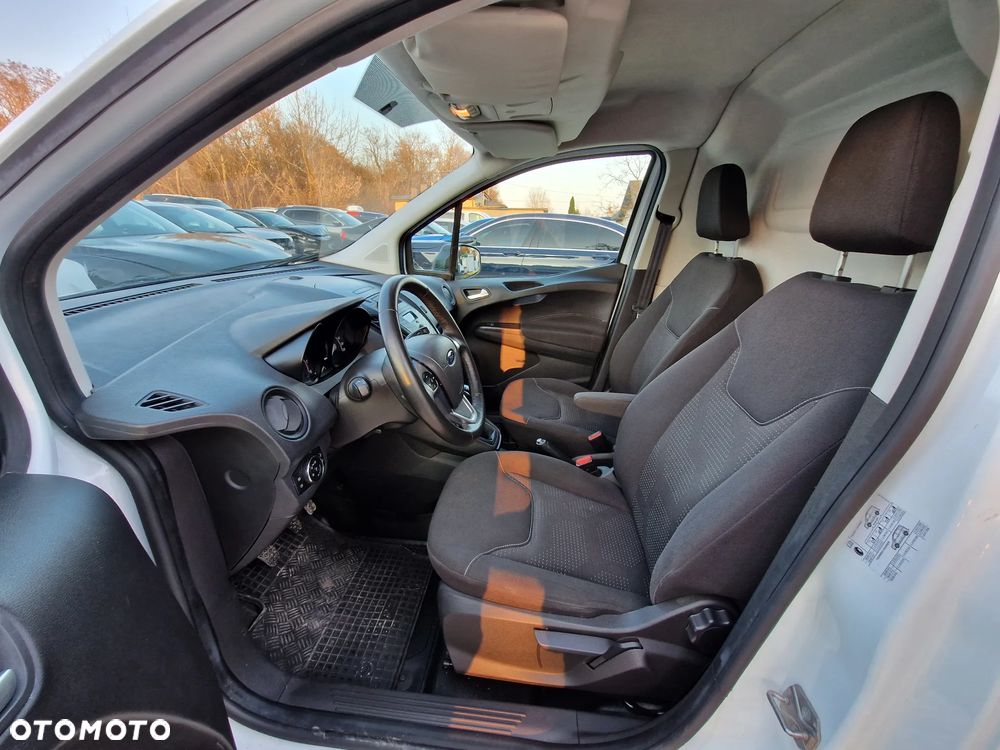 Ford TRANSIT COURIER - 8