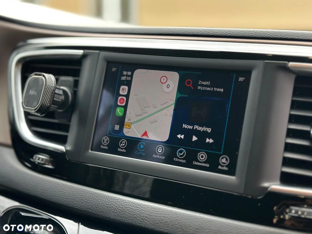 Chrysler Pacifica - 13