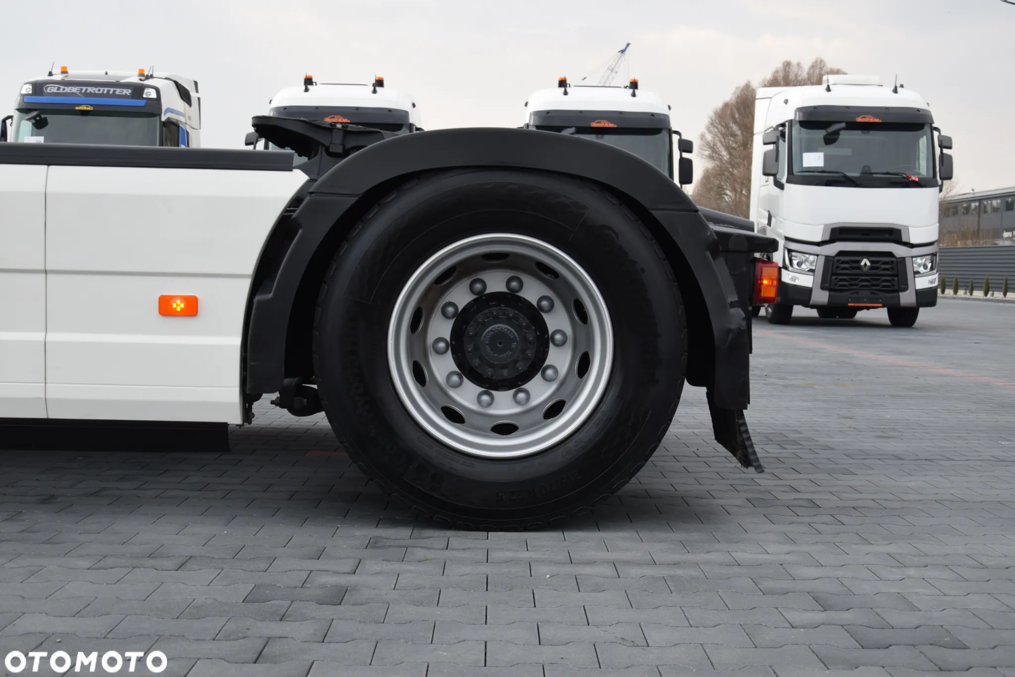 Volvo FH460 / EURO 6 / ACC / LEDY / FULL SPOILERY / SERWISOWANY / SPROWADZONY - 15
