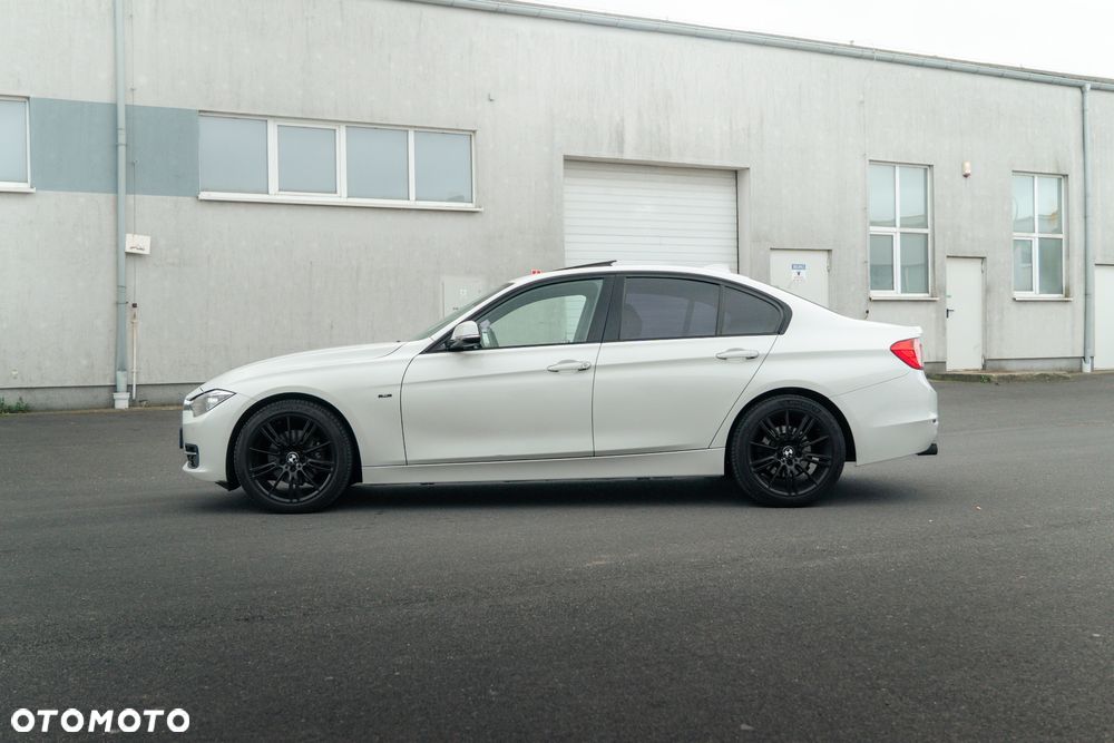 BMW Seria 3 - 17