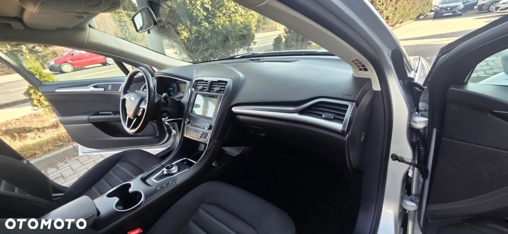 Ford Mondeo 2.0 EcoBlue Business Edition - 38