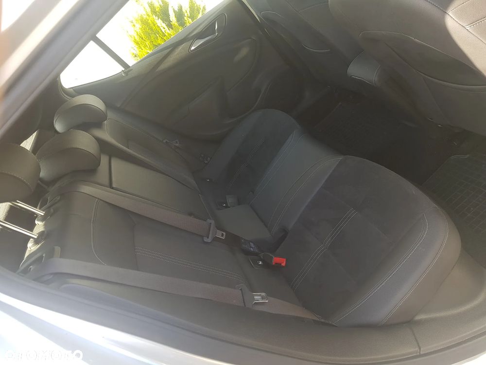 Opel Astra 1.2 T Business Elegance S&S - 7