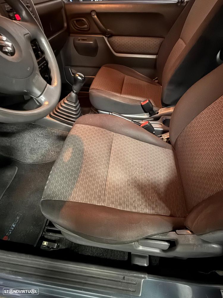 Suzuki Jimny 1.5 DDiS JLX - 13