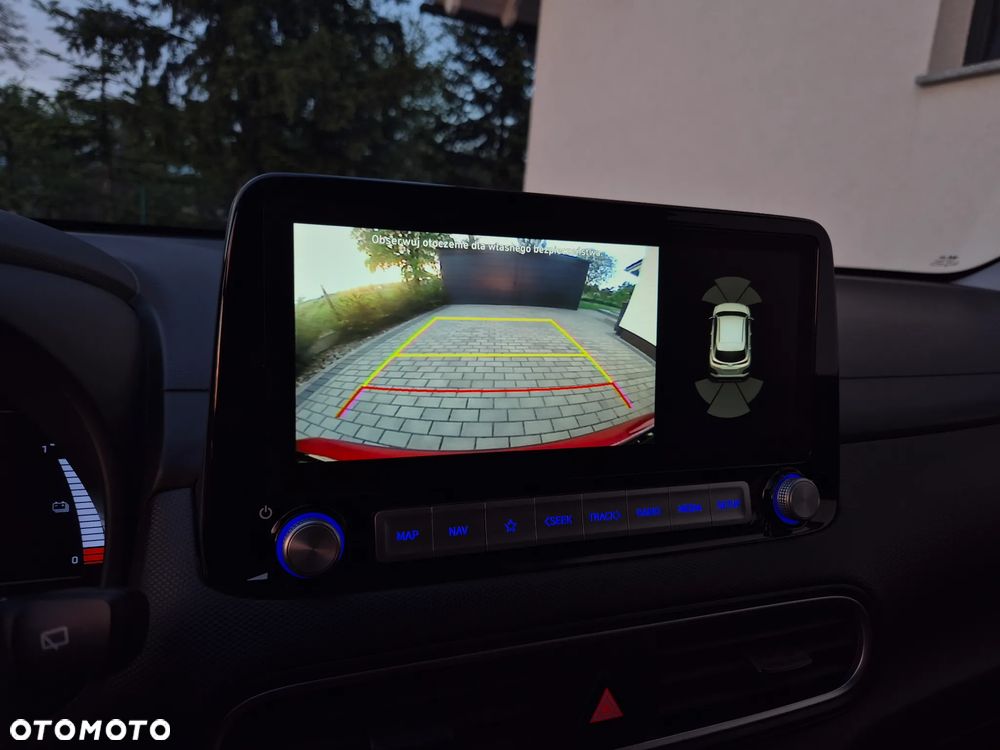 Hyundai Kona 64kWh Premium - 23