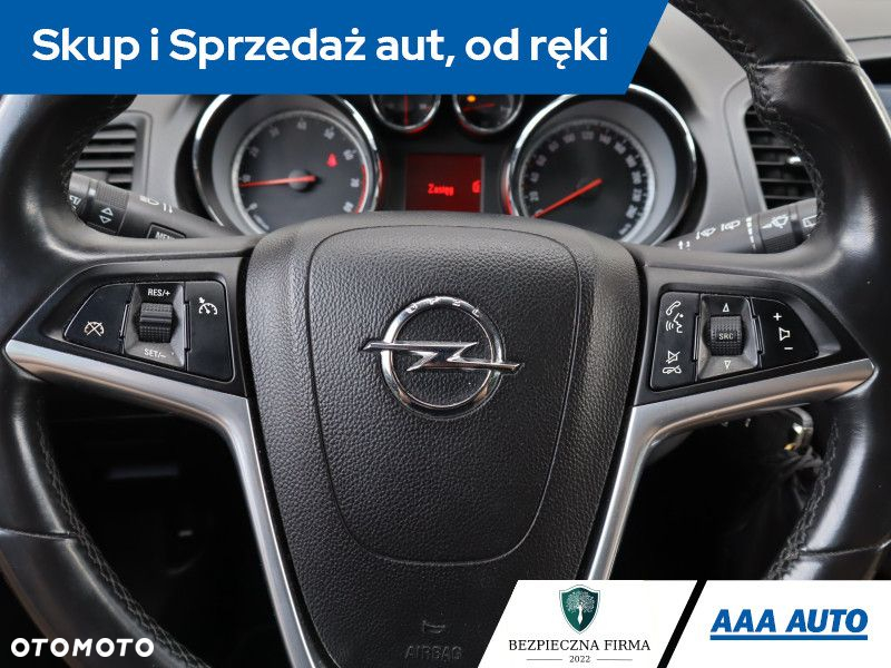 Opel Insignia - 14