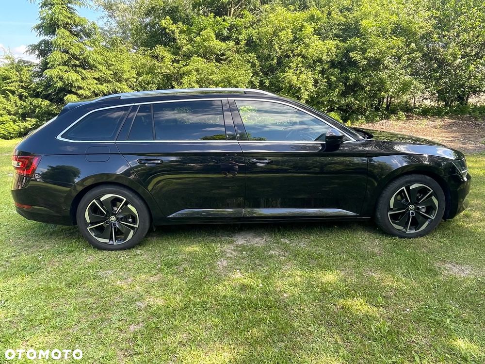 Skoda Superb 2.0 TDI DSG Ambition - 6