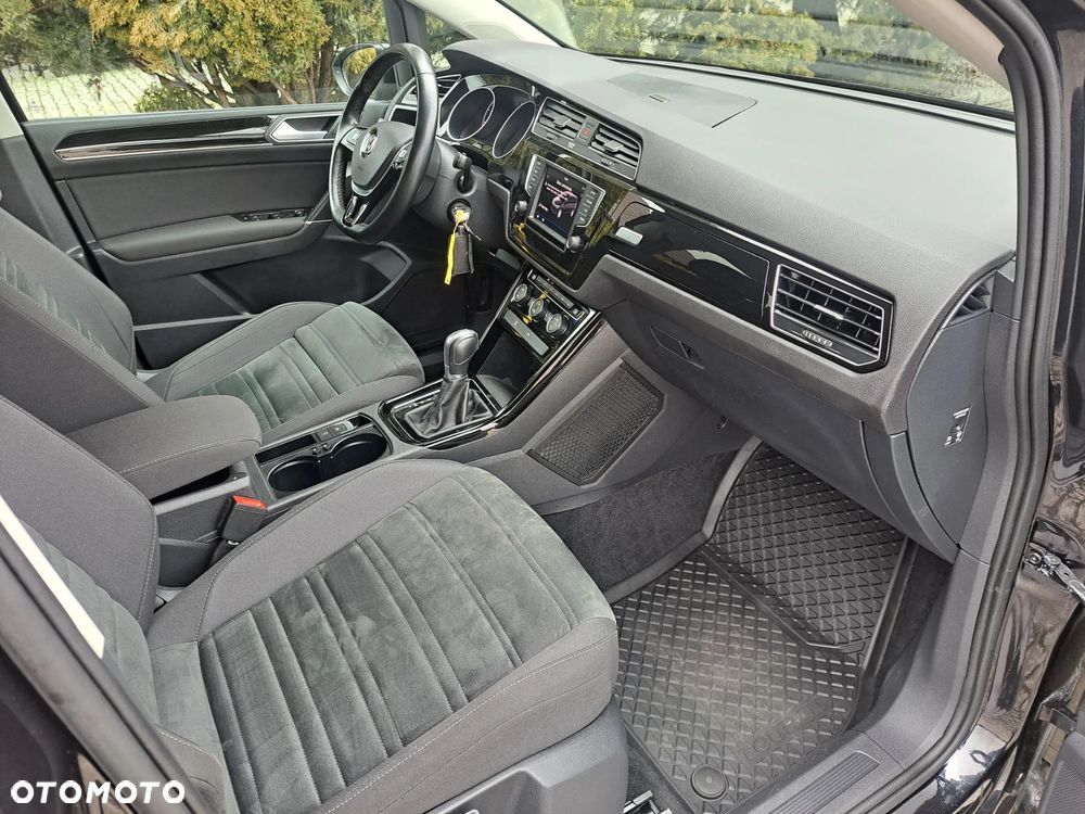 Volkswagen Touran 1.4 TSI (BlueMotion Technology) DSG Highline - 19