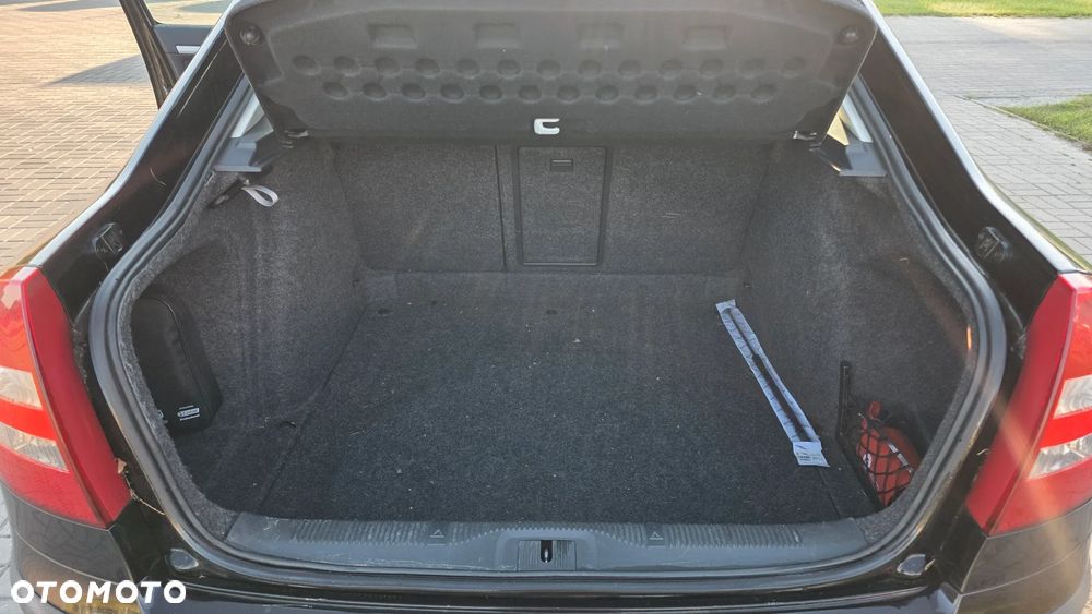 Skoda Octavia 1.9 TDI Ambiente - 9