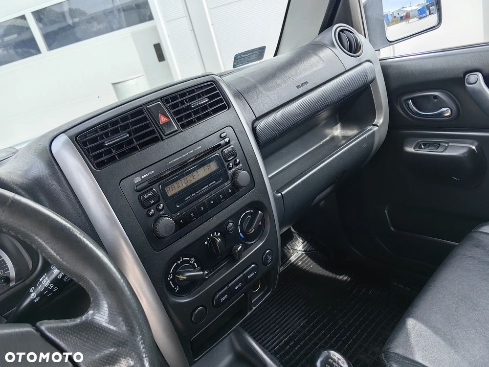Suzuki Jimny 1.5 DDiS Club - 12