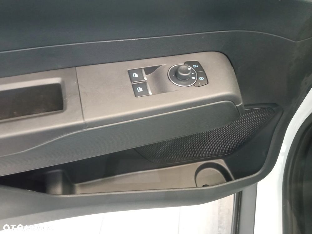 Ford Transit - 9
