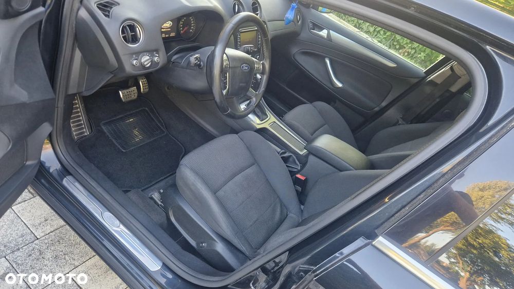 Ford Mondeo 2.0 TDCi Titanium - 11