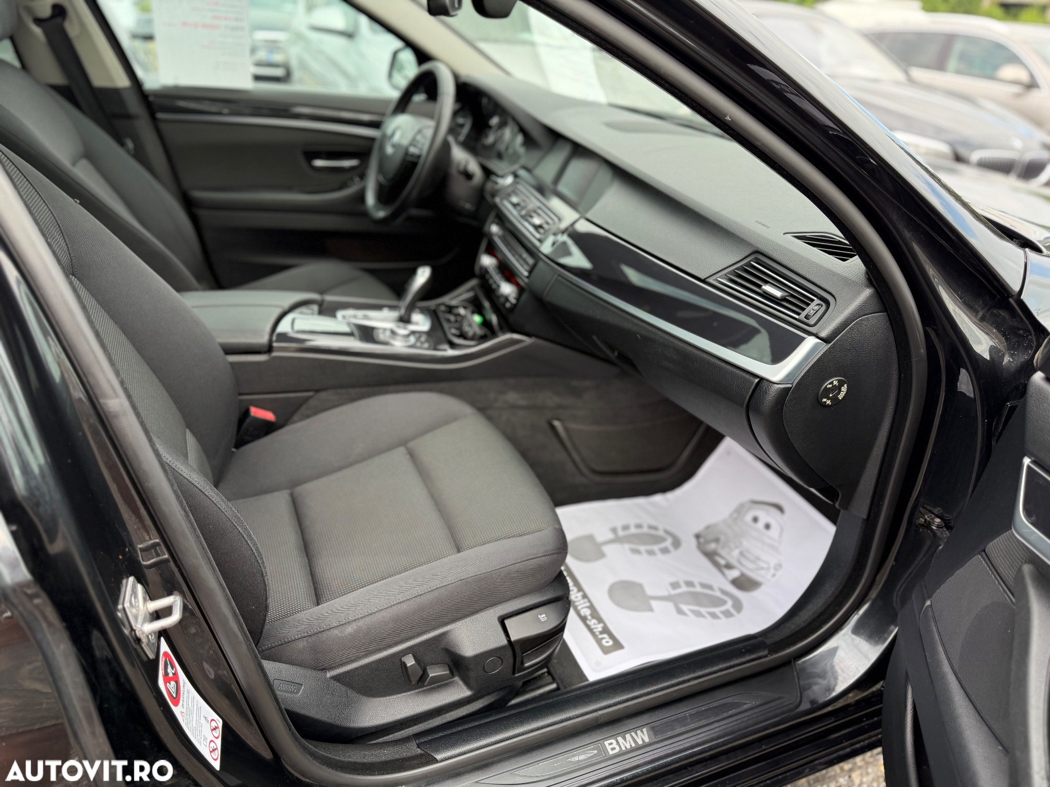 BMW Seria 5 520d Sport-Aut. BluePerformance - 11