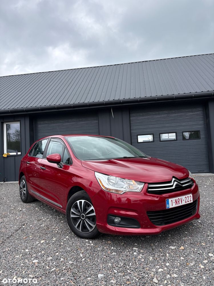Citroën C4 1.4 16V Style - 2