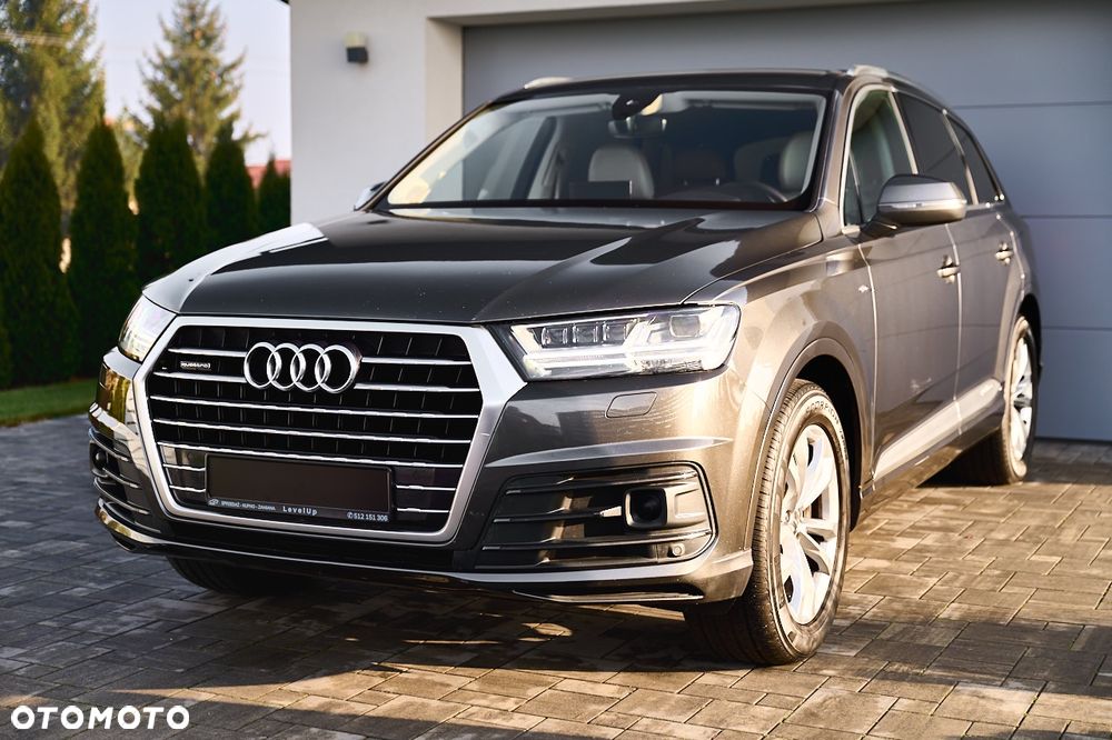 Audi Q7 - 10