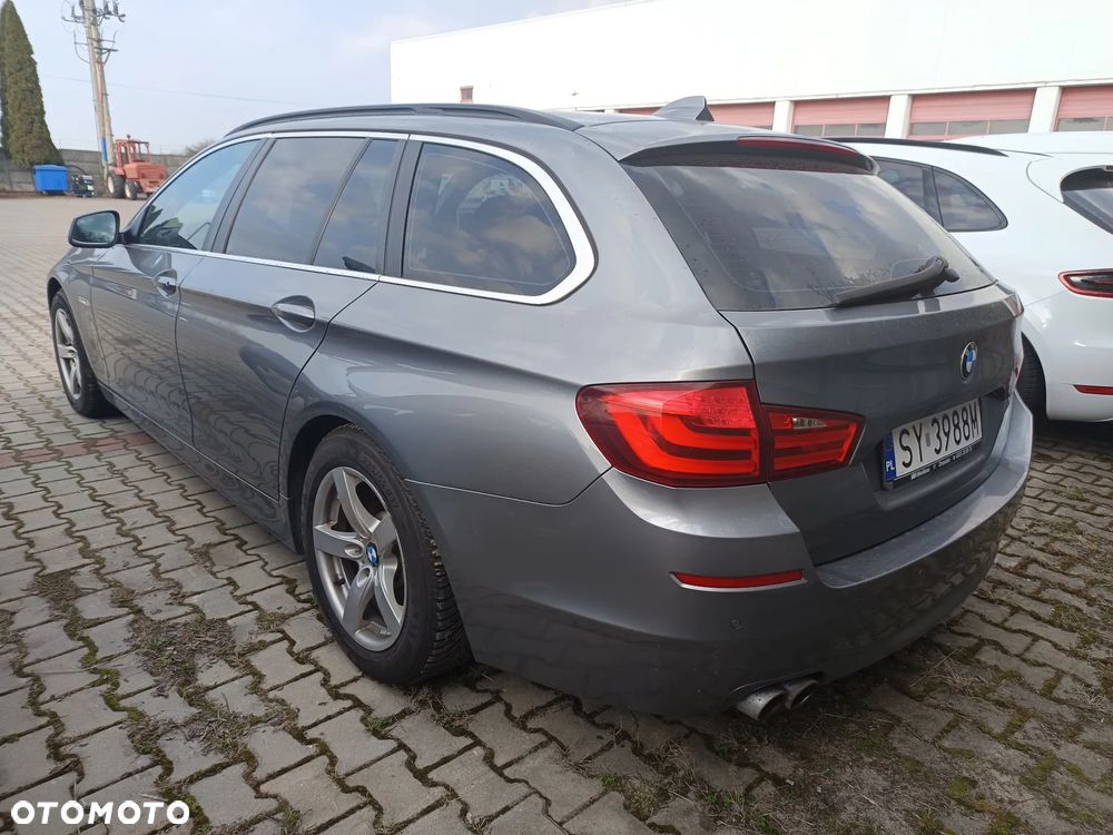 BMW Seria 5 525d - 6