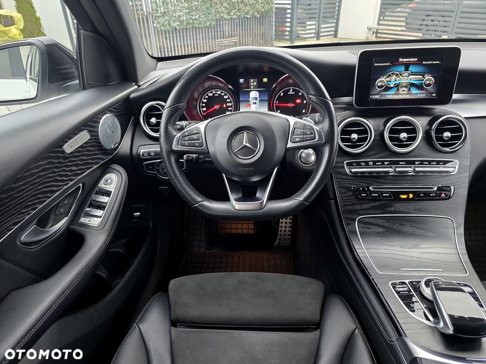 Mercedes-Benz GLC - 37