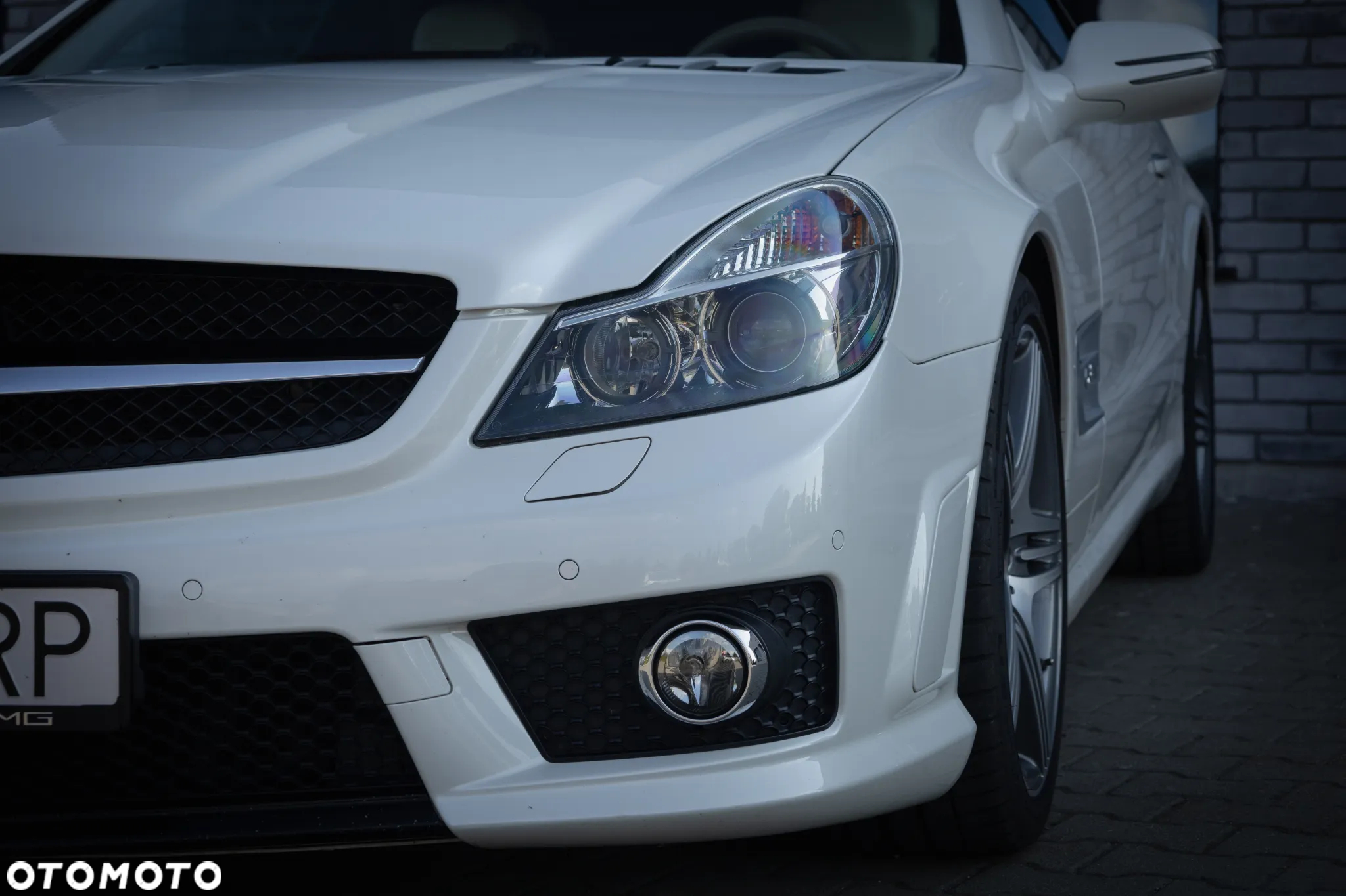 Mercedes-Benz SL 63 AMG - 14