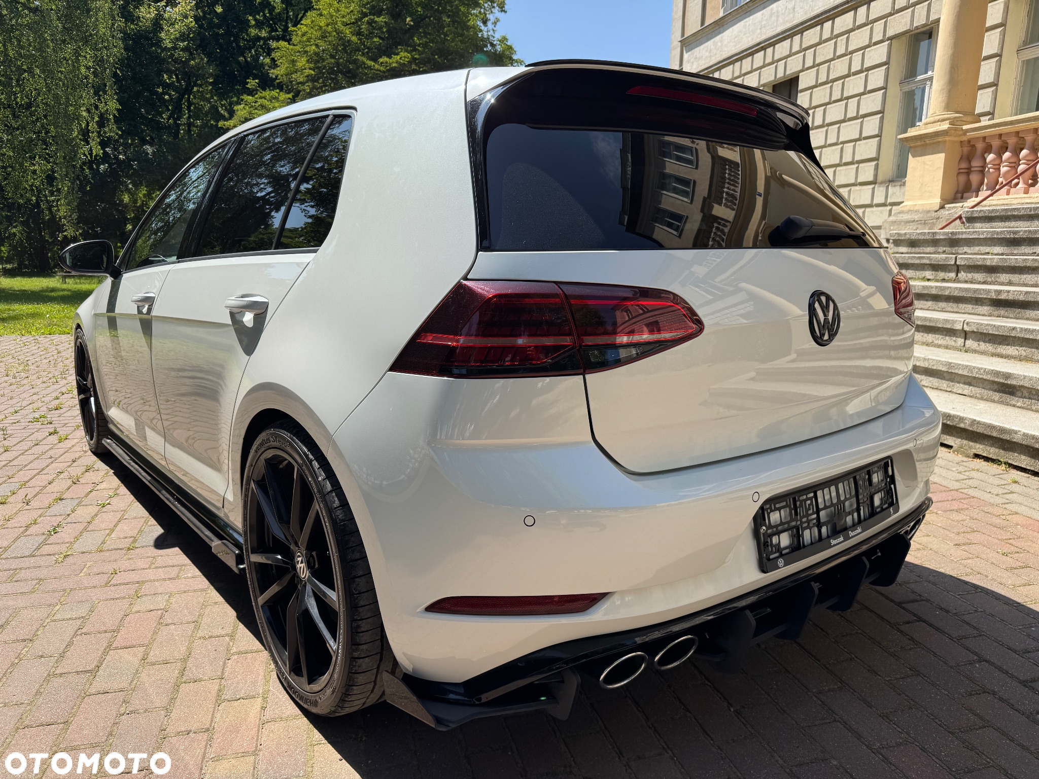 Volkswagen Golf VII 2.0 TSI BMT 4Mot R DSG - 4