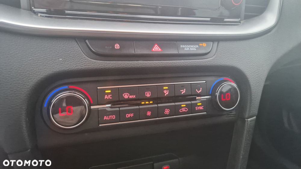 Kia Ceed 1.5 T-GDI M - 19