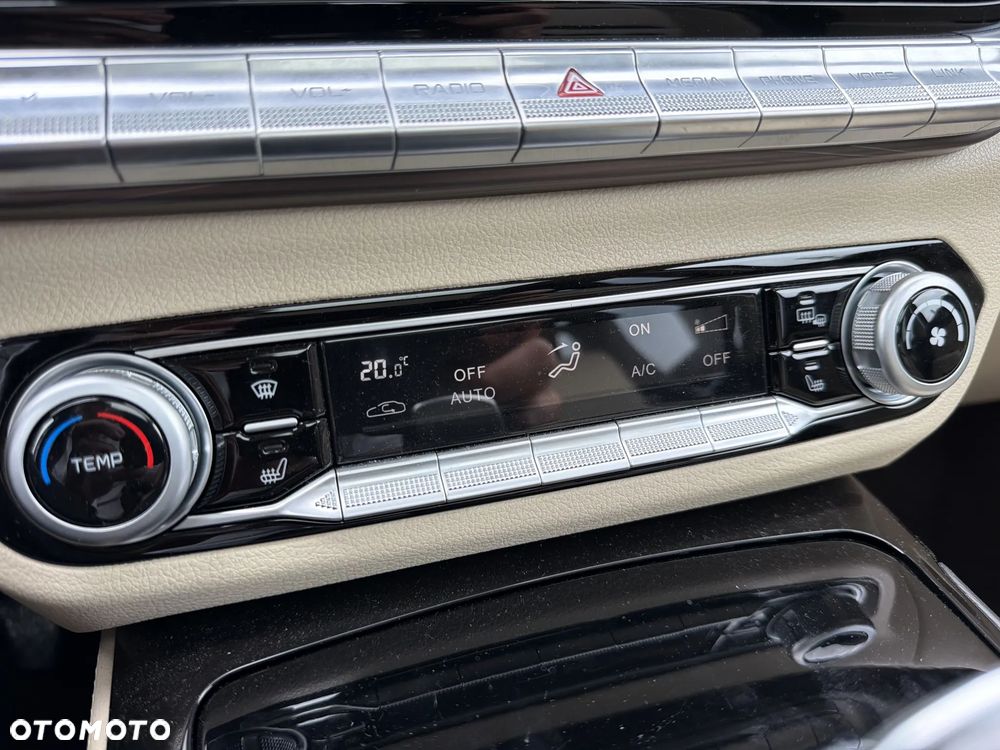 Bestune T77 1.5T Elegance DCT - 22