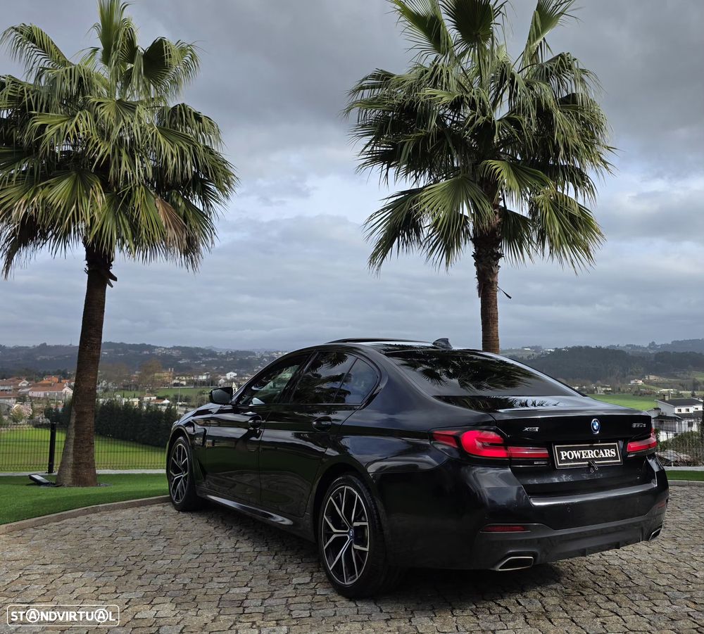 BMW 530 e Pack Desportivo M - 9