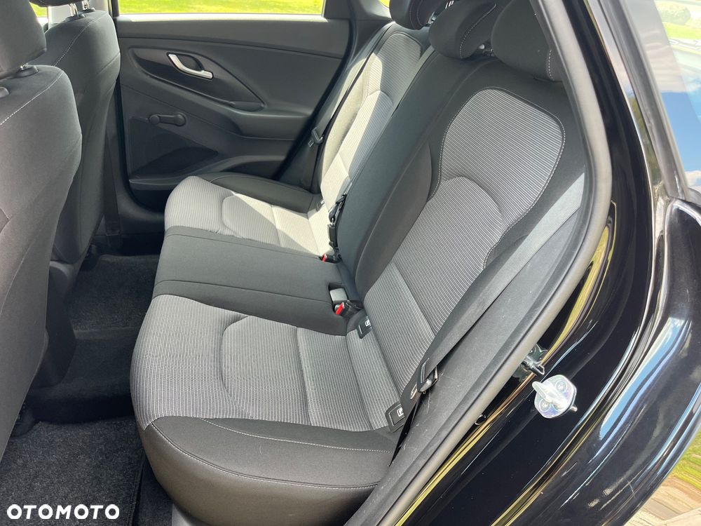 Hyundai i30 1.4 Family+ - 14