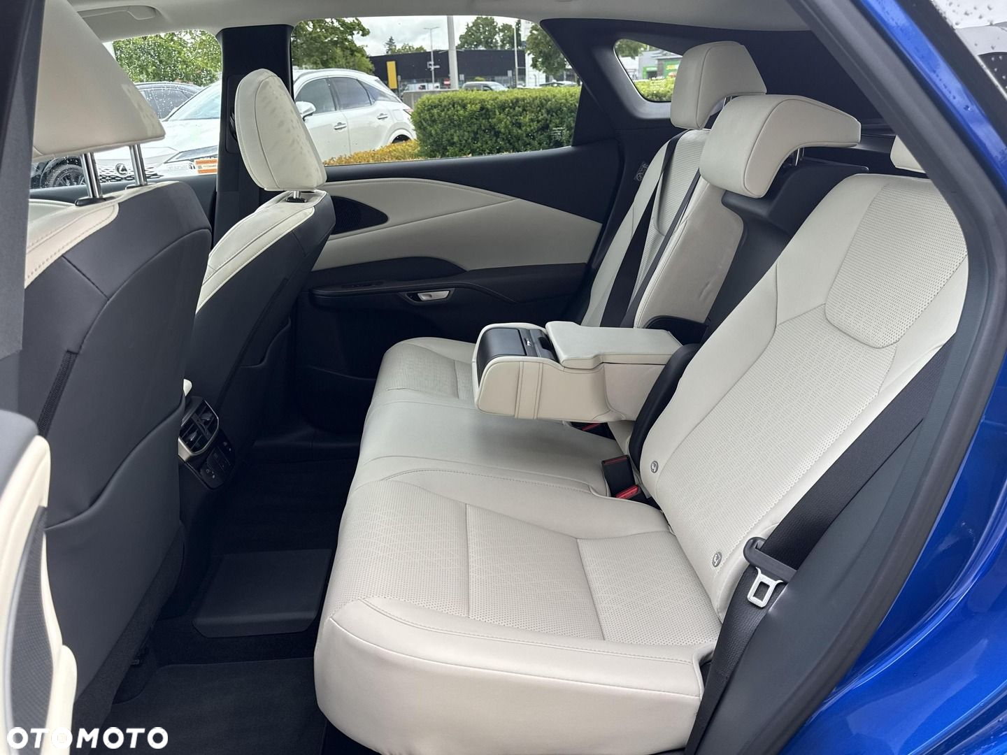 Lexus RX 450h+ F Sport Design - 15