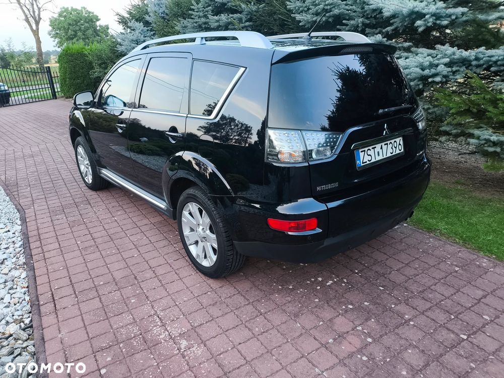 Mitsubishi Outlander 2.0 DID Instyle - 4