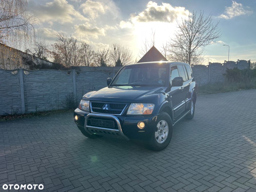 Mitsubishi Pajero 3.2 DI-D Automatik Liberty - 1
