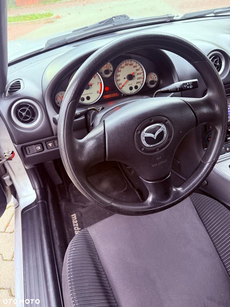 Mazda MX-5 1.6 16V - 11