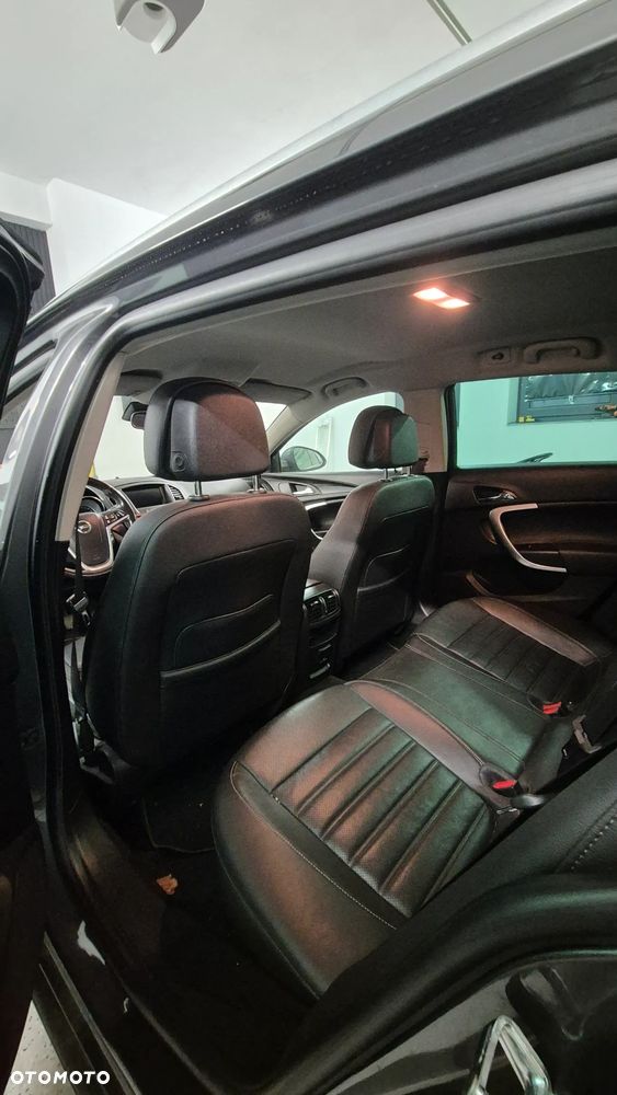 Opel Insignia 2.0 CDTI Sports Tourer 4x4 - 6