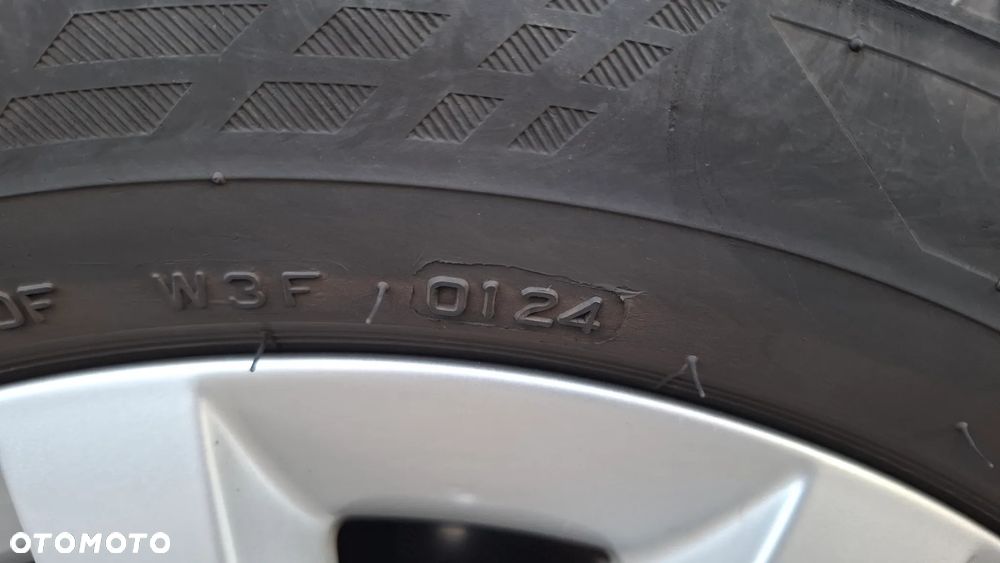Mercedes-Benz Klasa B 180 BlueEFFICIENCY Edition 1 - 24
