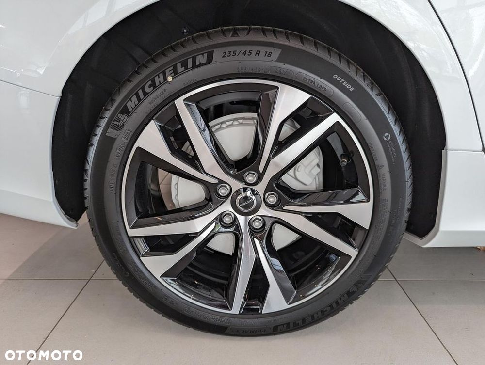 Volvo V60 B4 B Plus Dark - 14