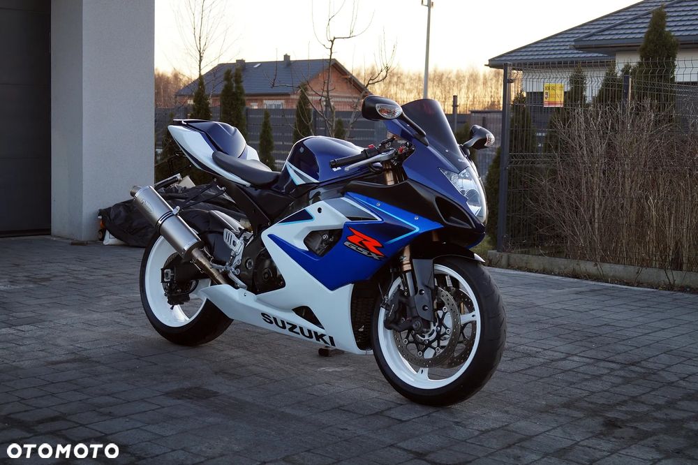 Suzuki GSX-R - 4