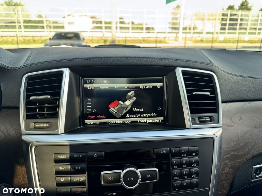Mercedes-Benz GL 63 AMG 4Matic AMG Speedshift Plus 7G-TRONIC - 30