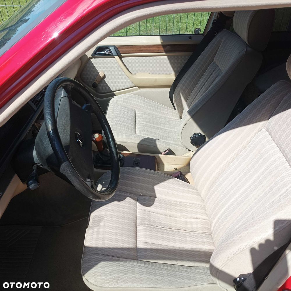Mercedes-Benz W124 (1984-1993) - 7