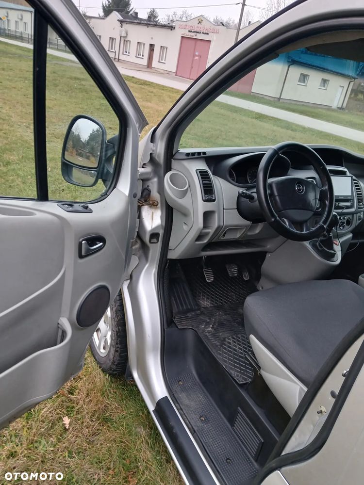 Opel Vivaro - 20