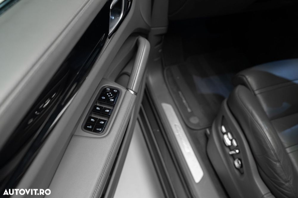 Porsche Cayenne Standard - 13